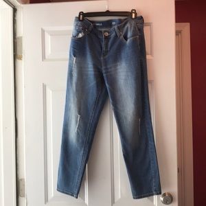 a.n.a. Ripped Jeans.